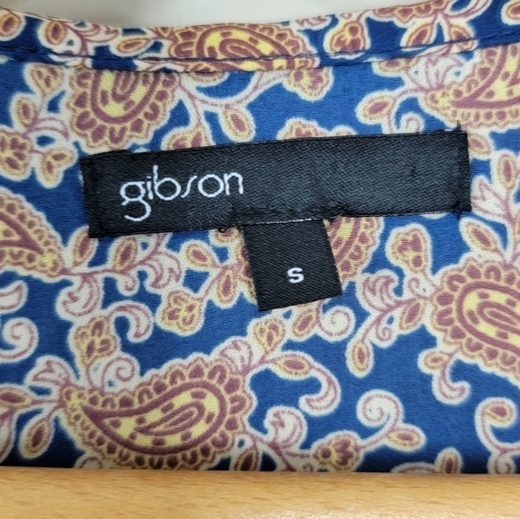 Gibson | Tan & Navy Paisley Crossover Blouse with Tucked Front Hem Size Small - Picture 6 of 6